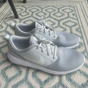 Nike women’s golf shoes